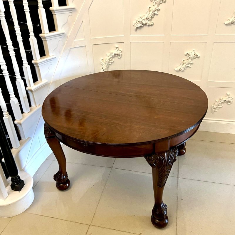 Antique Quality Victorian 10 Seater Figured Mahogany Extending Dining Table with Carved Claw and Ball Legs - Image 8